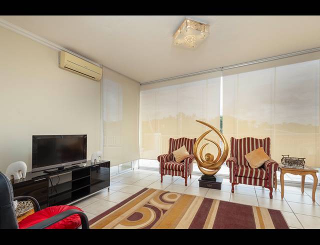 2 BEDROOM SIMPLEX FOR SALE IN LA LUCIA RIDGE